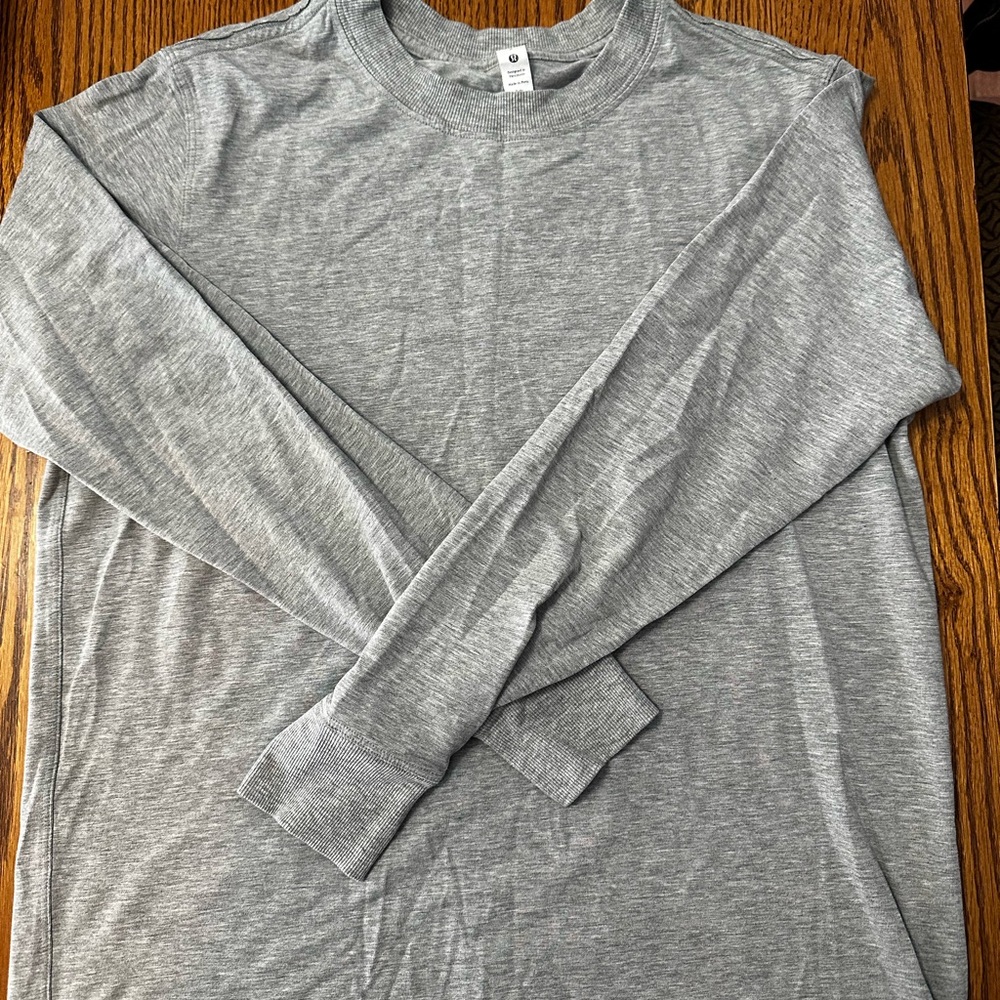 lululemon Women’s long sleeve shirt.